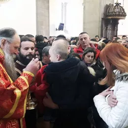 Епископ Јоаникије на Бадњи дан служио Литургију у никшићком Саборном храму