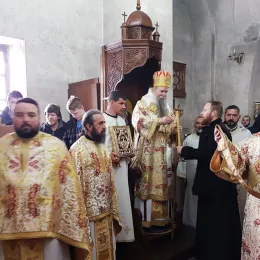 Епископ Јоаникије на Богојављење служио Литургију у Ђурђевим Ступовима
