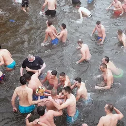 jan-2019-liturgija-i-plivanje-za-casni-krst-u-niksicu