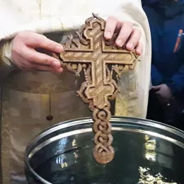 jan-2019-liturgija-i-plivanje-za-casni-krst-u-niksicu