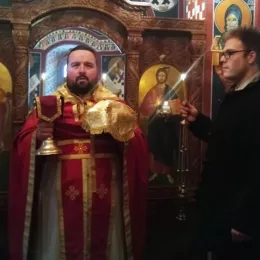 Света Литургија и налагање бадњака у Калудри