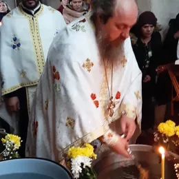 Крстовдан у Ђурђевим ступовима