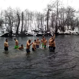 Плав: До крста први Жељко Дашић