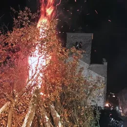 Да се мирбожамо, једни друге загрлимо, опростимо неспоразуме у име Рођења Христовог