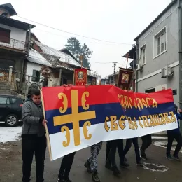 Богојављење у Бијелом Пољу прослављено Литургијом, литијом и пливањем за Часни крст