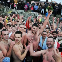 Литије и богојављенска пливања за Часни крст у Епархији будимљанско-никшићкој