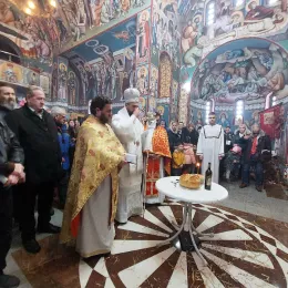 Епископ Методије на Божић бослужио у Саборном храму у Мојковцу