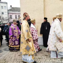 Патријарх Порфирије служио опело блаженопочившем епископу Лаврентију