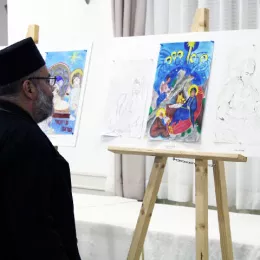 Изложба „Дјеца и млади у сусрет Божићу“ отворена у Никшићу