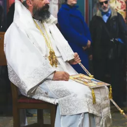 Епископ Методије, на Сабор Пресвете Богородице, бослужио у Мојковцу