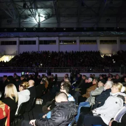 СВЕТОСАВСКУ АКАДЕМИЈУ ИСПРАТИЛО ВИШЕ ХИЉАДА ГРАЂАНА И ГОСТИЈУ