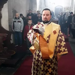 Владика Јоаникије богослужио у манастиру Ђурђеви Ступови