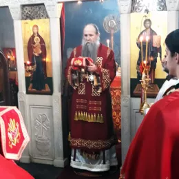 Празник Света Три Јерарха прослављен у Ђурђевим Ступовима