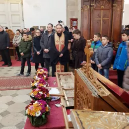 У Саборном храму у Никшићу свечано дочекане светиње Светог Саве