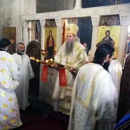 Епископ Јоаникије служио Литургију у манастиру Ђурђеви Ступови