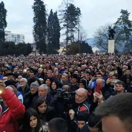 Литију у Бијелом Пољу предводили Владике Јоаникије и Теодосиј