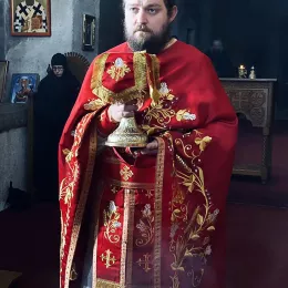 Архијерејска Литургија у Ђурђевим Ступовима