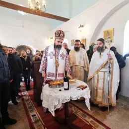 Молитвено прослављена Света Три јерарха