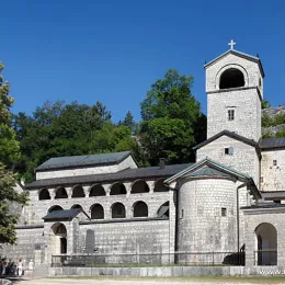 Коментар на наводе министра правде Андреја Миловића