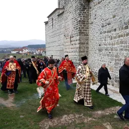 Свечана литија и бденије уочи празника Цвијети у манастиру Ђурђеви Ступови