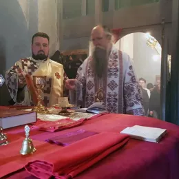 На Лазареву суботу Епископ Јоаникије служио у манастиру Добриловина