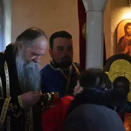Заупокојена Литургија и опијело игуманији Евангелији