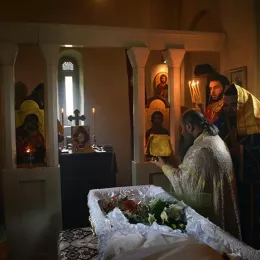 Заупокојена Литургија и опијело игуманији Евангелији