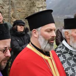 Заупокојена Литургија и опијело игуманији Евангелији