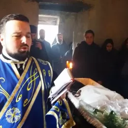 Заупокојена Литургија и опијело игуманији Евангелији
