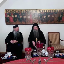 Епископ Јоаникије богослужио у манастиру Хиландару