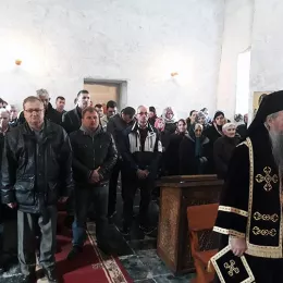 Епископ Јоаникије служио Литургију у манастиру Мајсторовина