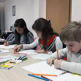 Дјеца с љубављу „Нашем патријарху Павлу“