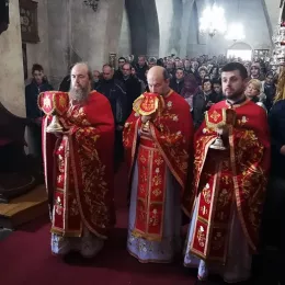 На Крстопоклону недјељу Епископ Јоаникије богослужио у манастиру Ђурђеви Ступови