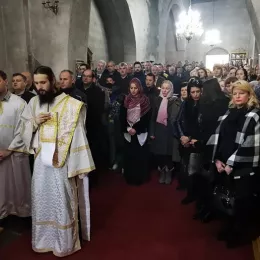 На Крстопоклону недјељу Епископ Јоаникије богослужио у манастиру Ђурђеви Ступови