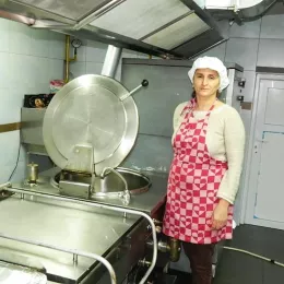 ИМАЈУ ЗАЛИХА ДА НАХРАНЕ ГЛАДНЕ