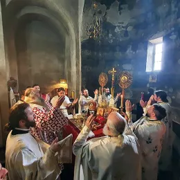 Литургија на Недељу праштања: Ако опростимо ближњему своме и Бог ће нама опростити