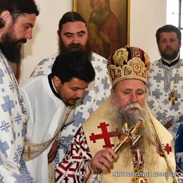 Владике Јоаникије и Кирило богослужили у Цетињском манастиру