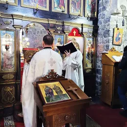 Литургија у цркви Светих апостола Петра и Павла у Бијелом Пољу
