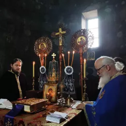 Епископ Методије служио Литургију у Ђурђевим Ступовима