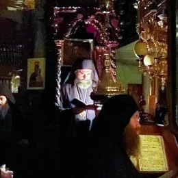 Владика Методије началствовао Литургијом у светогорском манастиру Светог Пантелејмона