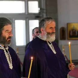 У никшићкој Саборној цркви служен парастос невиним жртвама НАТО агресије на СРЈ