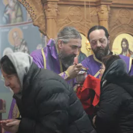 Епископ Методије у Саборном храму у Мојковцу