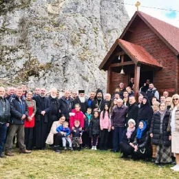 Епископ Методије служио у манастиру Светог Пантелејмона у Самограду