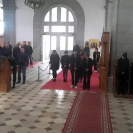 Царски часови служени у никшићком Саборном храму