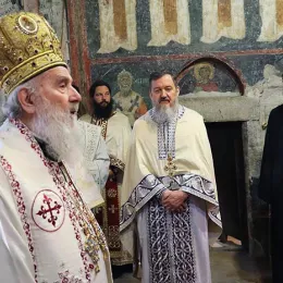 Литургија у Пећкој Патријаршији