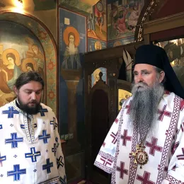 Литургија у манастиру Шудикова