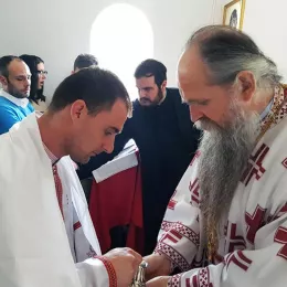 Литургија у манастиру Вазнесења Господњег у Драговољићима