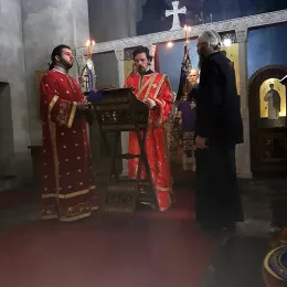 Епископ Јоаникије на Велику сриједу служио у манастиру Ђурђеви Ступови