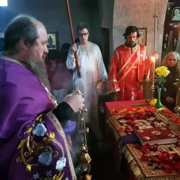 Изношење плаштанице у Ђурђевим Ступовима