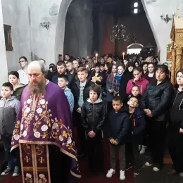 Изношење плаштанице у Ђурђевим Ступовима